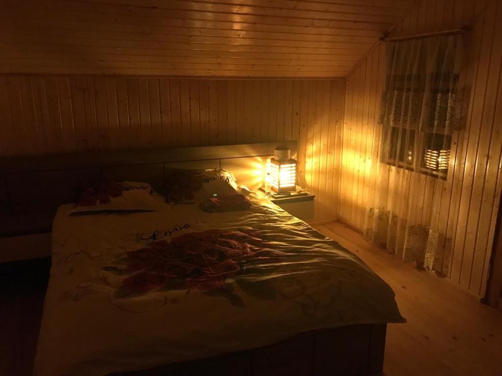Guest House Lailashi Surmushi Exteriör bild